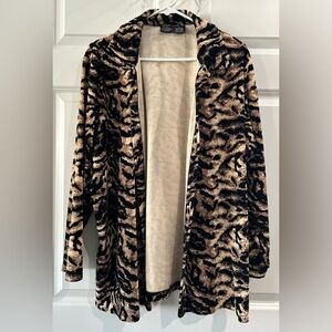 Women's Tiger Print Tunic Blouse Size 1X Animal Casual Mature Preppy Festive